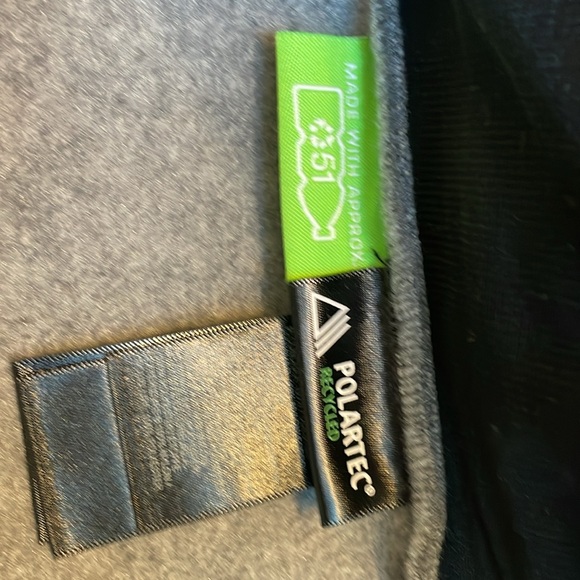 The North Face Polartec men’s fleece jacket. - Picture 2 of 3